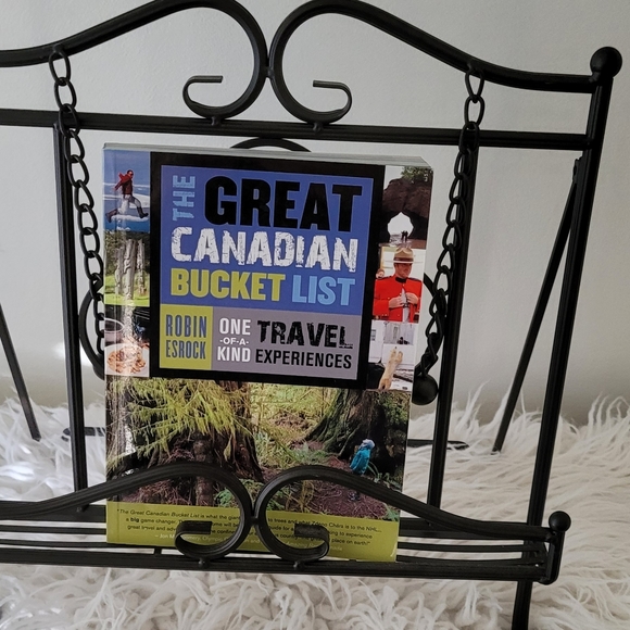 The Great Canadian Bucket List Book - Picture 1 of 3